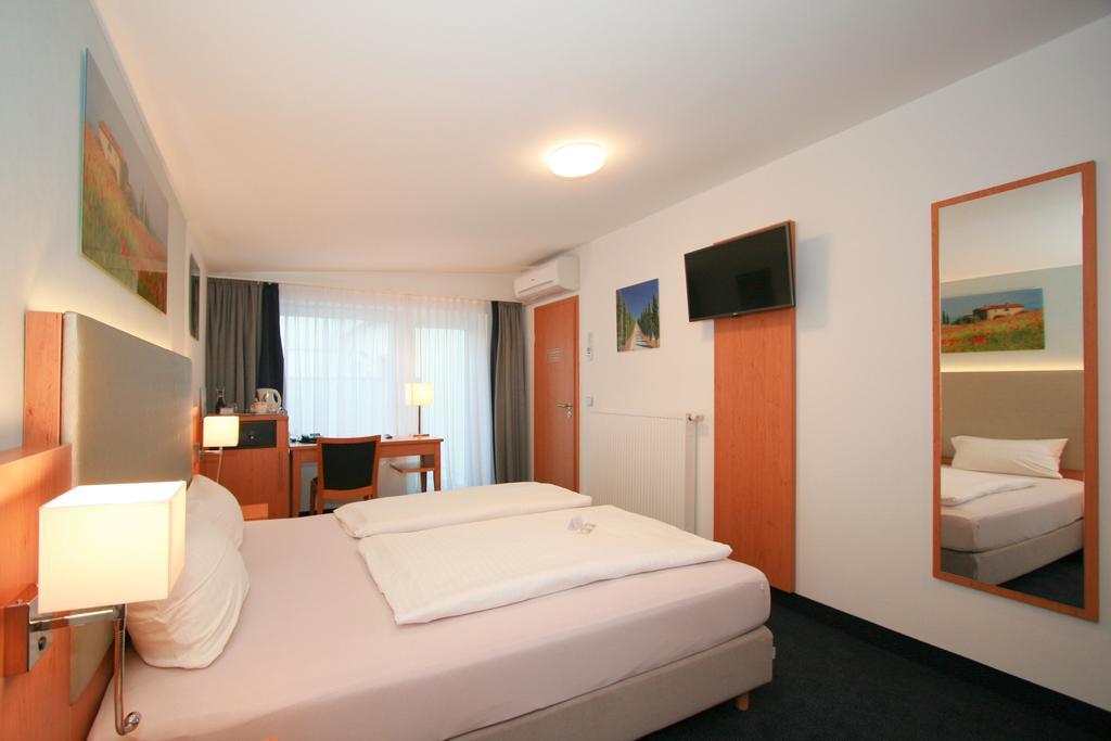 Hotel Ambiente Lich Exterior photo